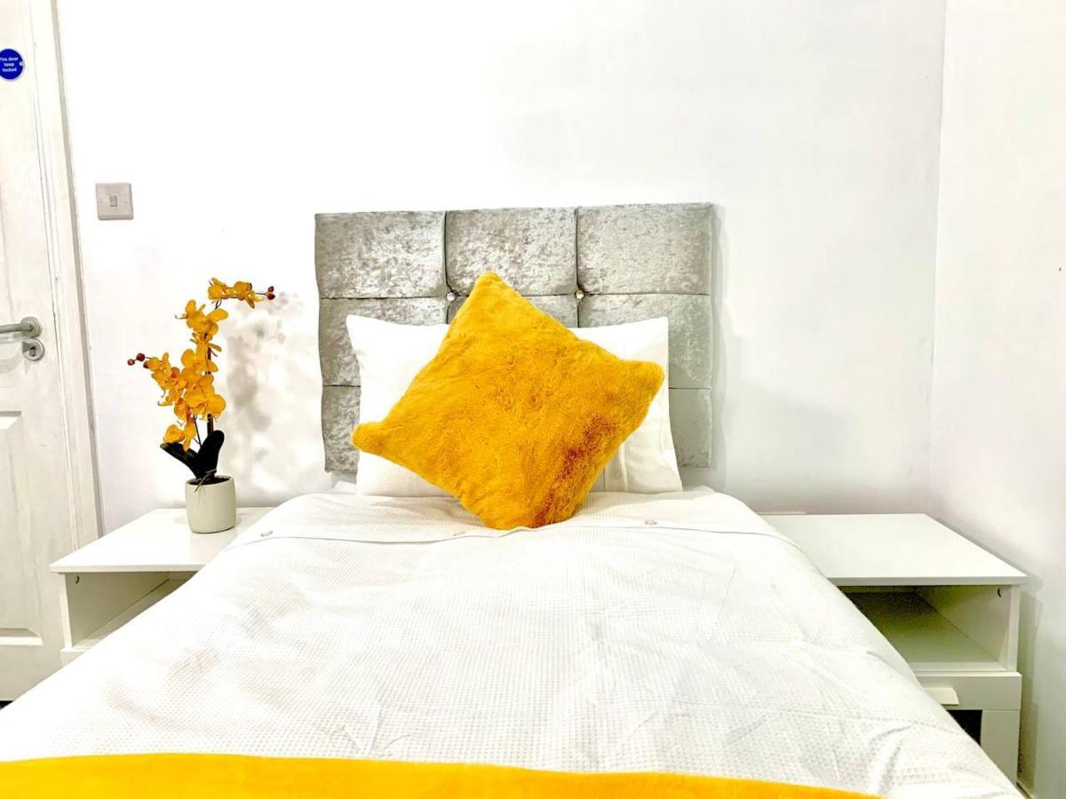 Kunda House Sparkbrook Otel Birmingham Dış mekan fotoğraf
